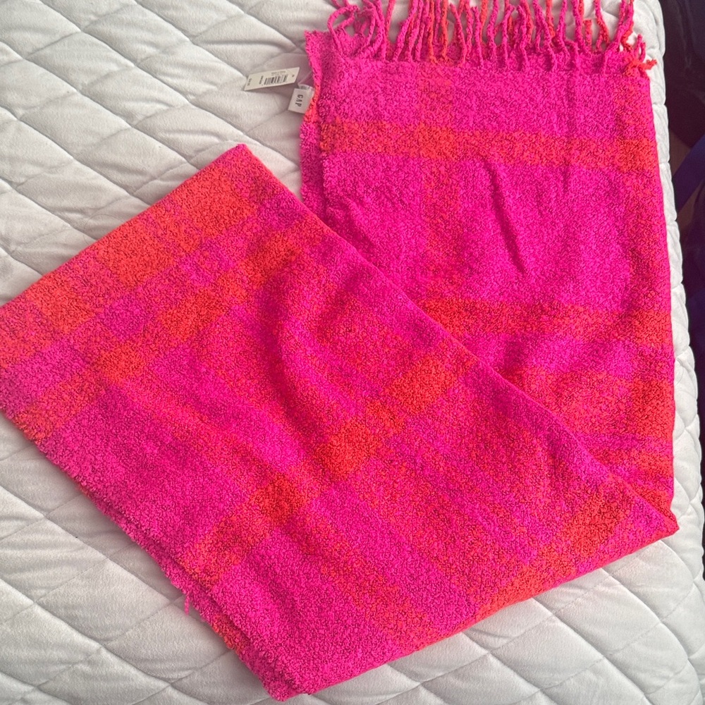 Gap wrap/scarf
